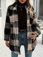 Damen Teddyjacke mit kariertem Muster und weichem Fell
