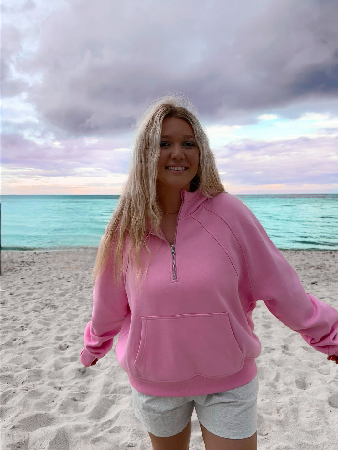 Damen bequemer Kapuzensweater mit kurzem Reißverschluss und Kängurutasche R&B