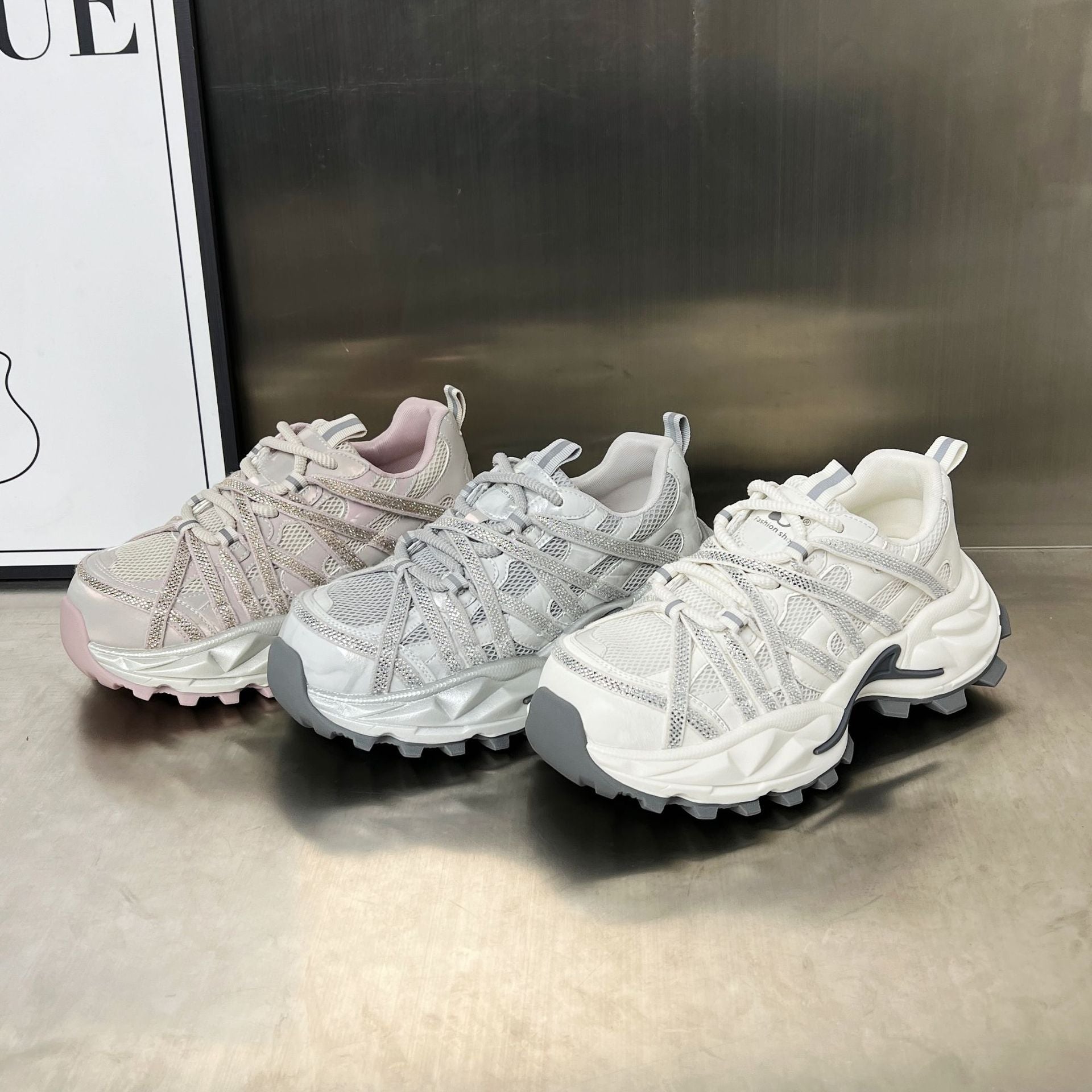 Damen Sportliche Trailrunning-Sneaker mit atmungsaktiver Mesh-Oberfläche und rutschfester Sohle R&B