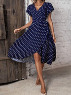 Damen Wickelkleid mit Punktmuster und charmanten Rüschendetails