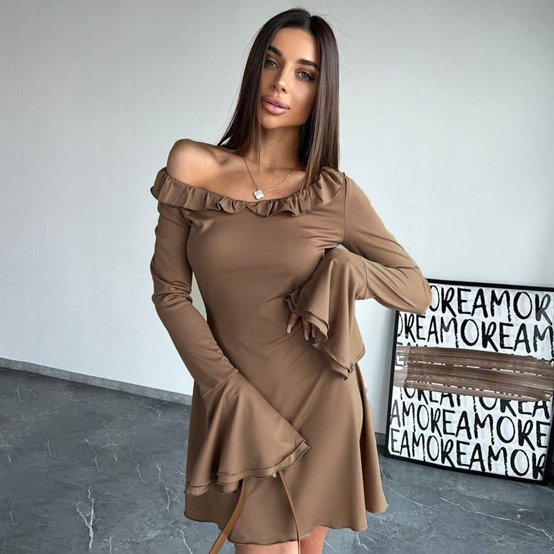 Damen Off-Shoulder Minikleid mit Rüschendetails und ausgestellten Ärmeln