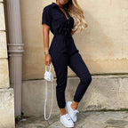Damen eleganter Jumpsuit mit tailliertem Schnitt und praktischen Taschen