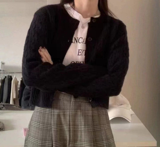 Damen gestrickte Bolerojacke mit Zopfstruktur R&B