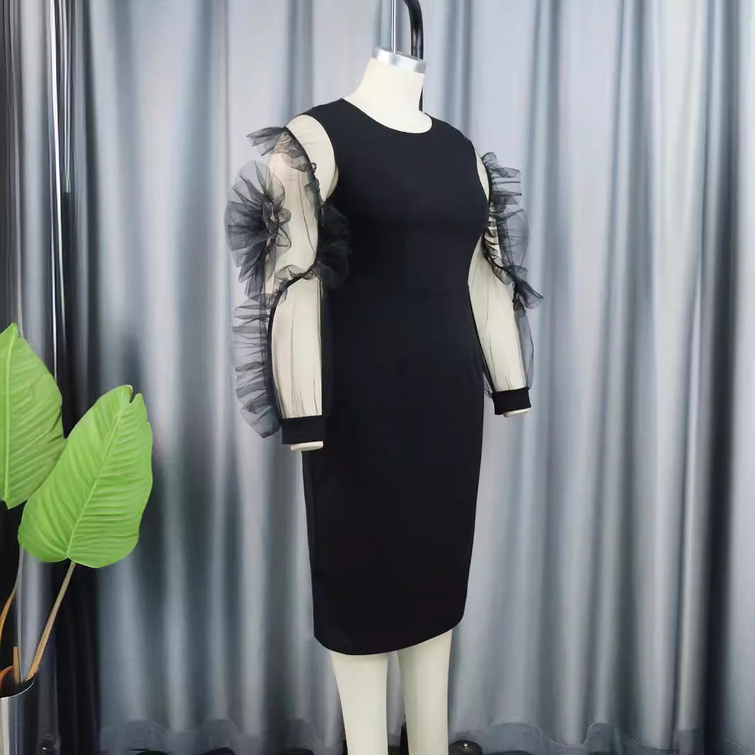 Damen Elegantes Figurbetontes Kleid mit voluminösen Tüllärmeln R&B