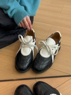 Damen Komfortable Sneaker mit elegantem Schnitt und raffinierten Details R&B
