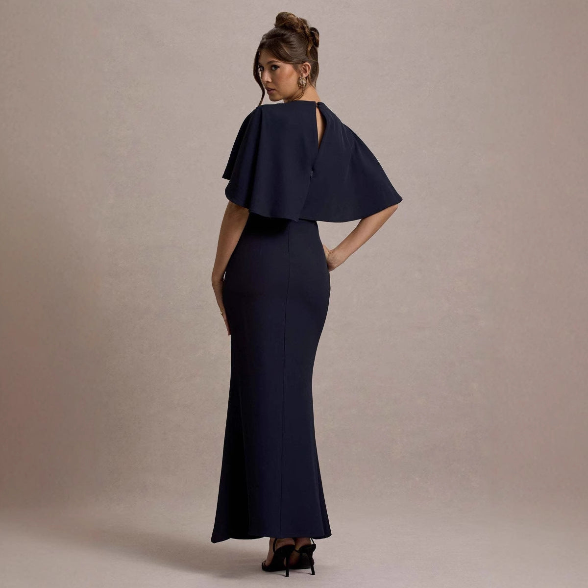 Damen Maxikleid mit eleganten Volantärmeln und taillierter Raffung R&B