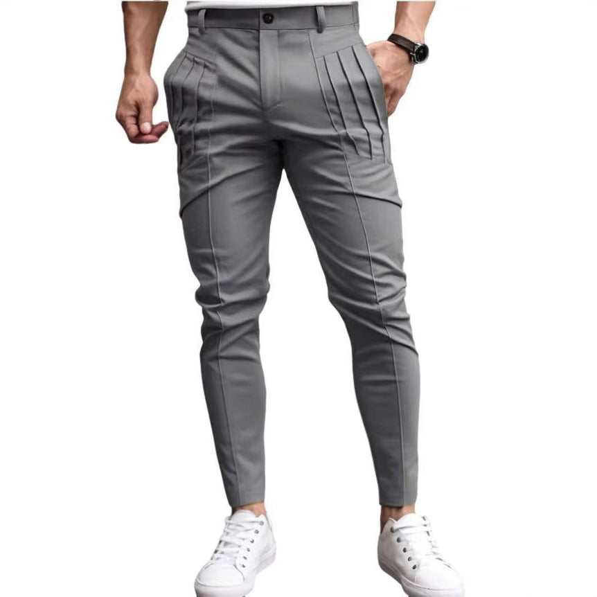 Herren modische Chino-Hose mit innovativen Falten und trendigem Slim-Fit Schnitt