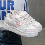 Damen Sneakers im trendigen Design mit detailverliR&Bten Applikationen R&B