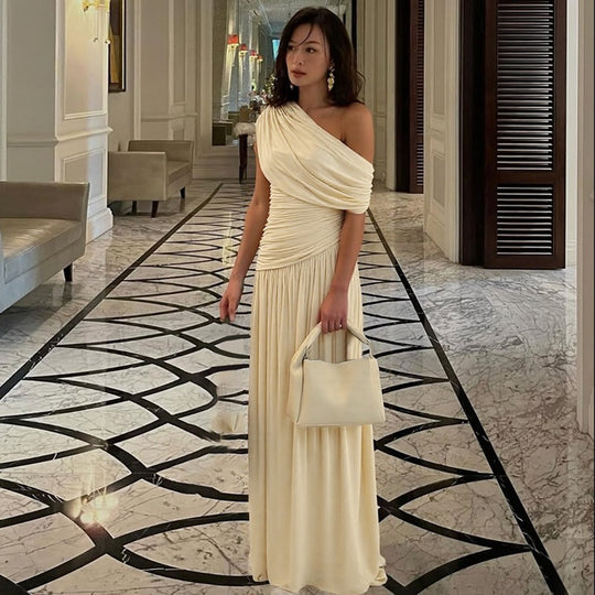 Damen Elegantes asymmetrisches Maxikleid mit Raffungen R&B
