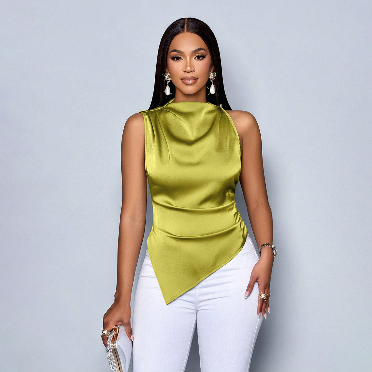 Damen Elegantes Satinoberteil mit asymmetrischem Saum R&B