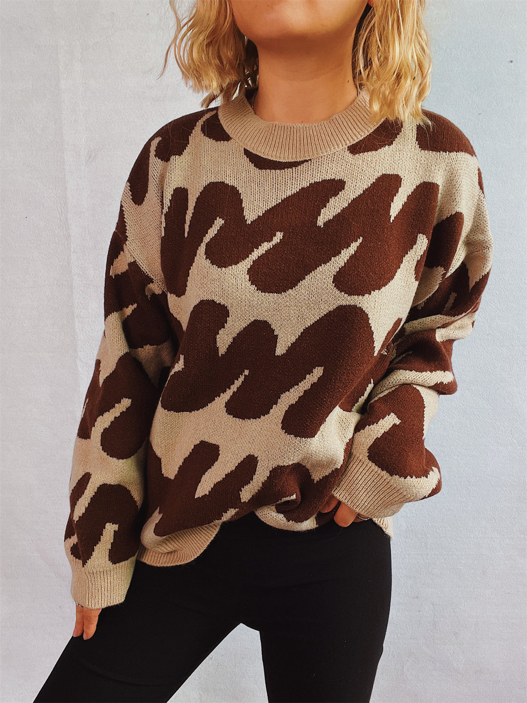 Damen lässiger Pullover mit modernem Farbblockdesign und voluminösen Ärmeln R&B