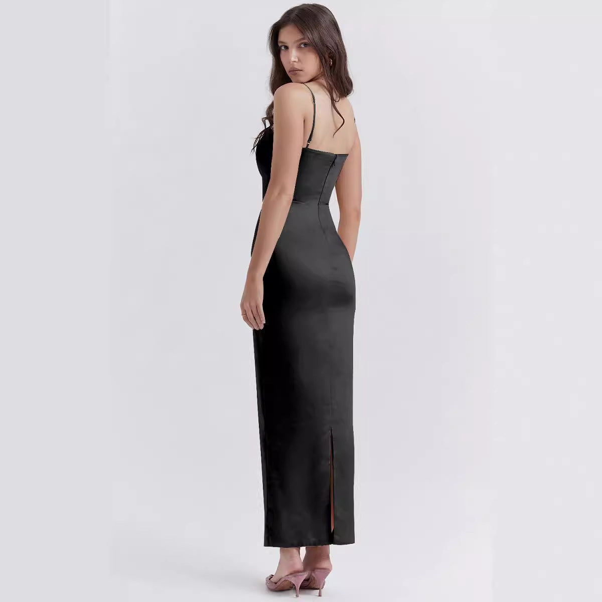 Damen Satin Maxikleid mit schulterfreiem Design und figurschmeichelndem Schnitt R&B
