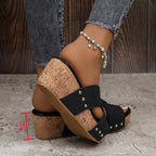 Damen Wedge-Pantoletten mit verstellbarem Riemendesign und Korkabsatz R&B