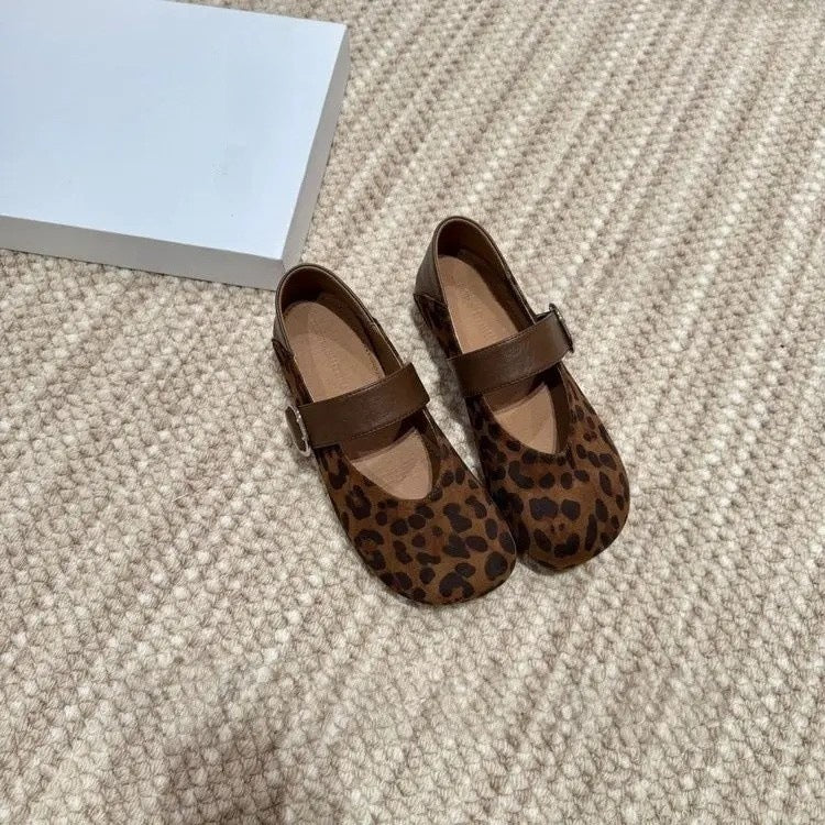 Damen Elegante Ballerinas mit modischem Riemen-Detail und bequemer Innensohle R&B