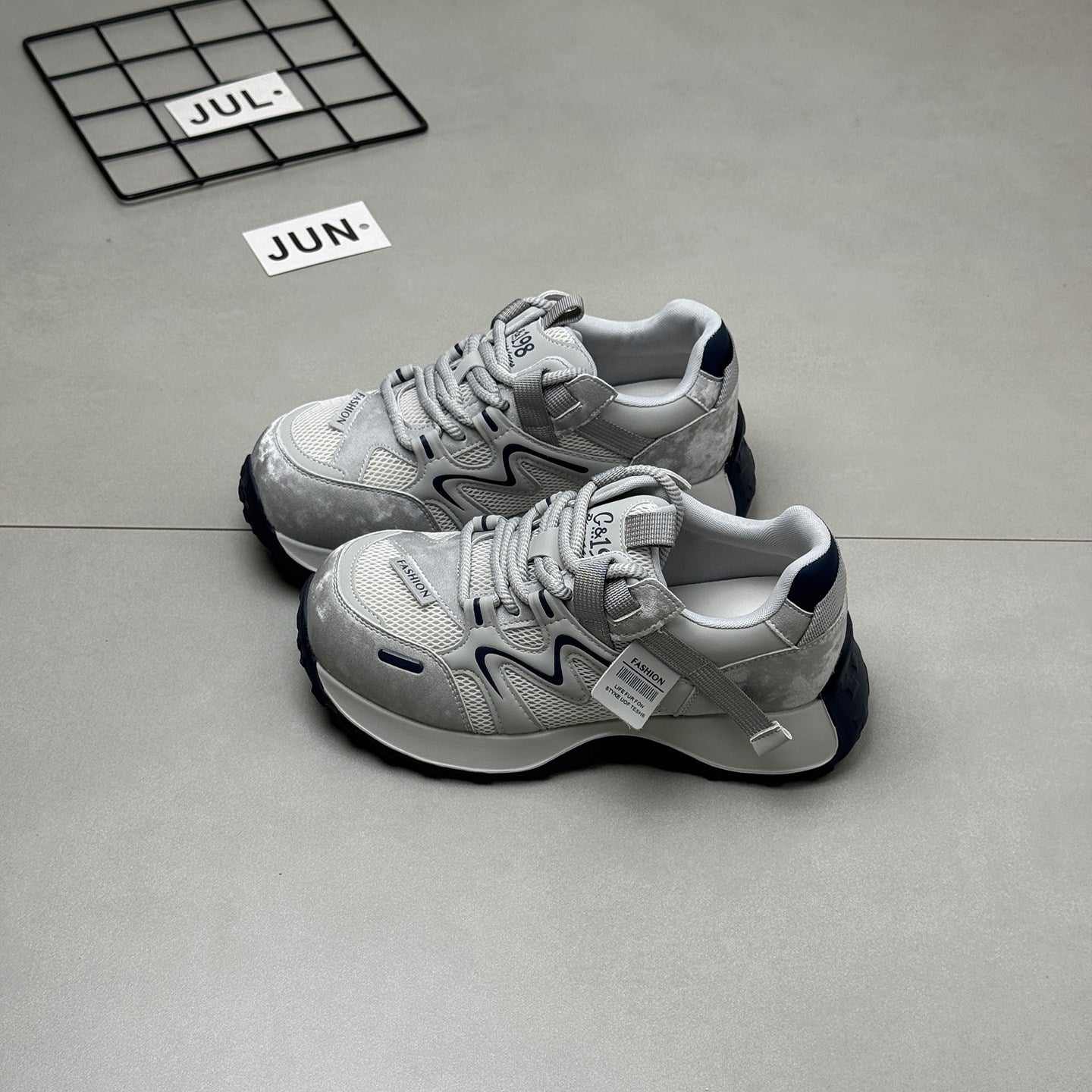 Damen Sportliche Sneakers mit hohem Tragekomfort und atmungsaktiver Obermaterialkombination R&B