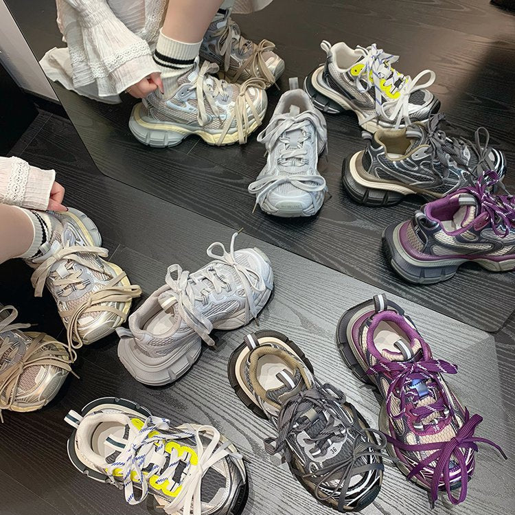 Damen sportliche Sneakers mit robustem Sohlenprofil und innovativem Design R&B