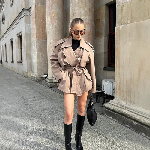 Damen Trenchcoat mit Gürtel und besonderen Knopfdetails R&B