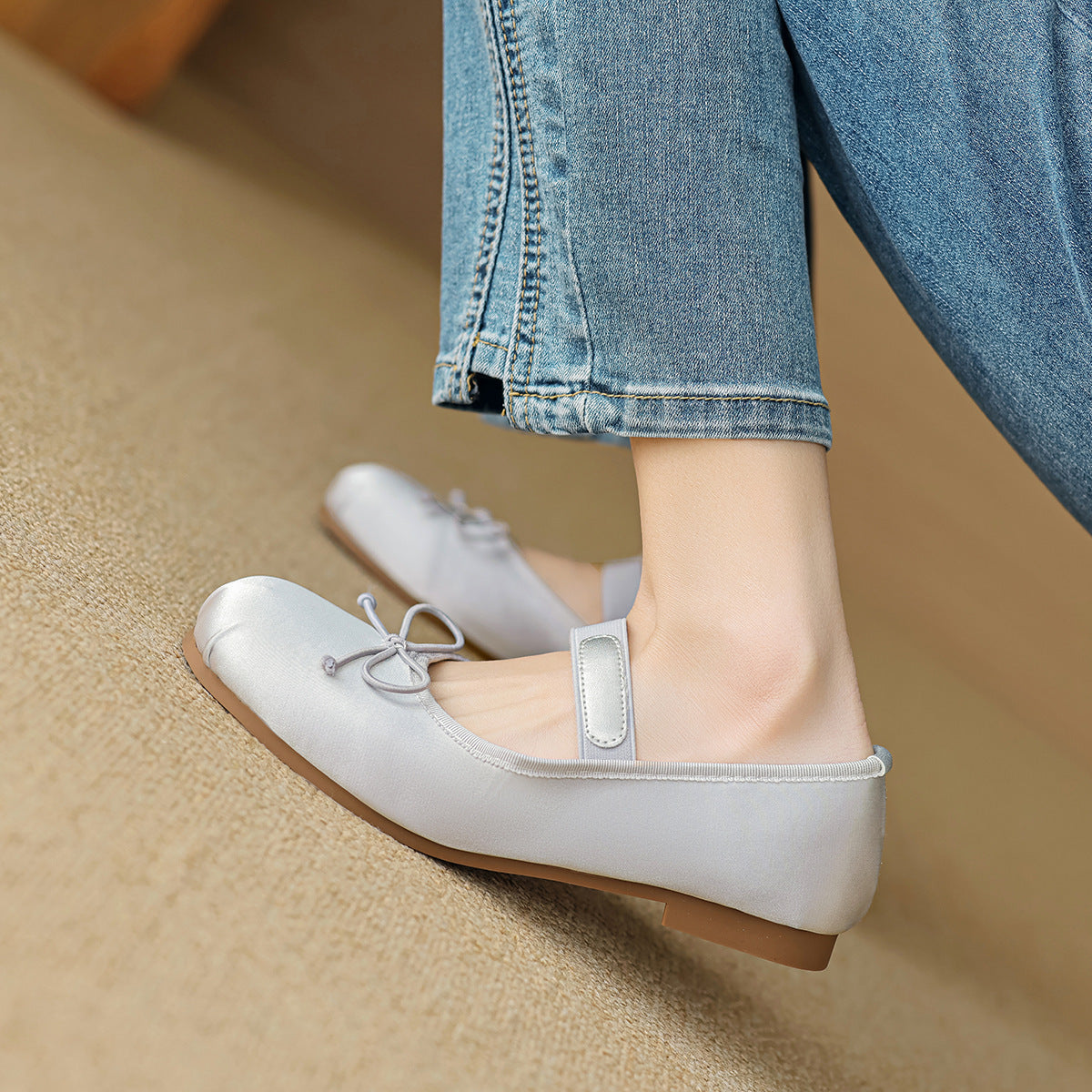 Damen Ballerinas mit verstellbarem Riemen und elegantem Schleifendesign