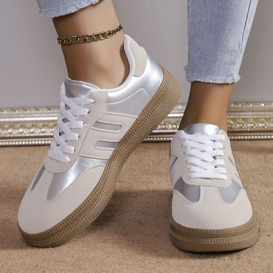 Damen Sportliche Sneakers mit satiniertem Obermaterial und Retro-Design R&B