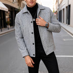 Herren nan moderner Trucker-Overshirt aus Velourslederimitat mit Ziernähten und aufgesetzten Taschen R&B