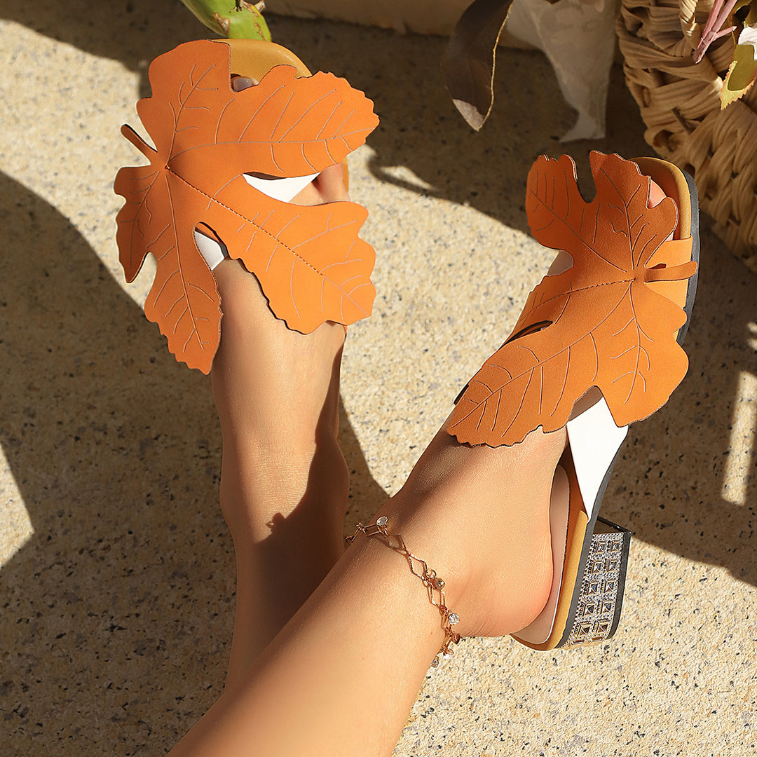 Damen Sandalen mit floralem Cut-Out-Design und modernen Akzenten R&B