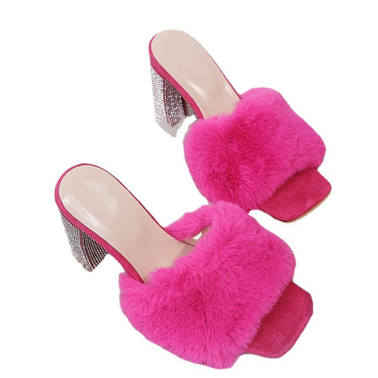 Damen Glamouröse Mules mit kuscheligem Kunstfell und glitzerndem Absatz R&B