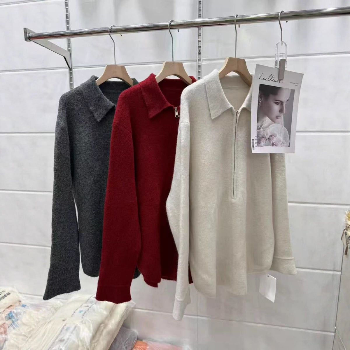 Damen Modischer Pullover mit Reißverschluss und Kragen R&B