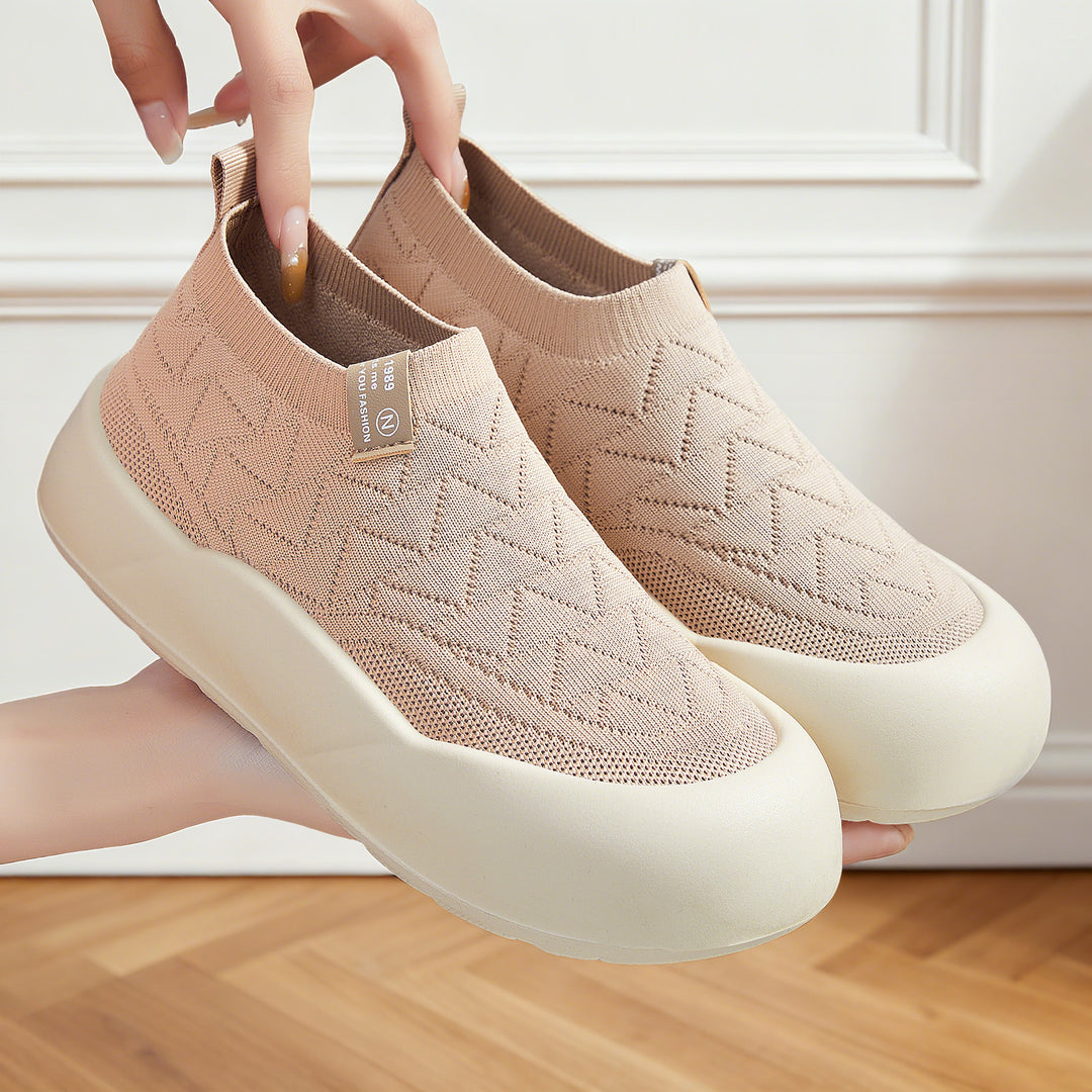 Damen Sportliche Slip-On Schuhe mit rutschfester Sohle und atmungsaktivem Obermaterial R&B