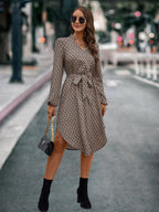 Damen Wickelkleid mit elegantem Muster und Taillengürtel R&B