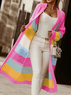 Damen modische Langstrickjacke mit buntem Streifenmuster