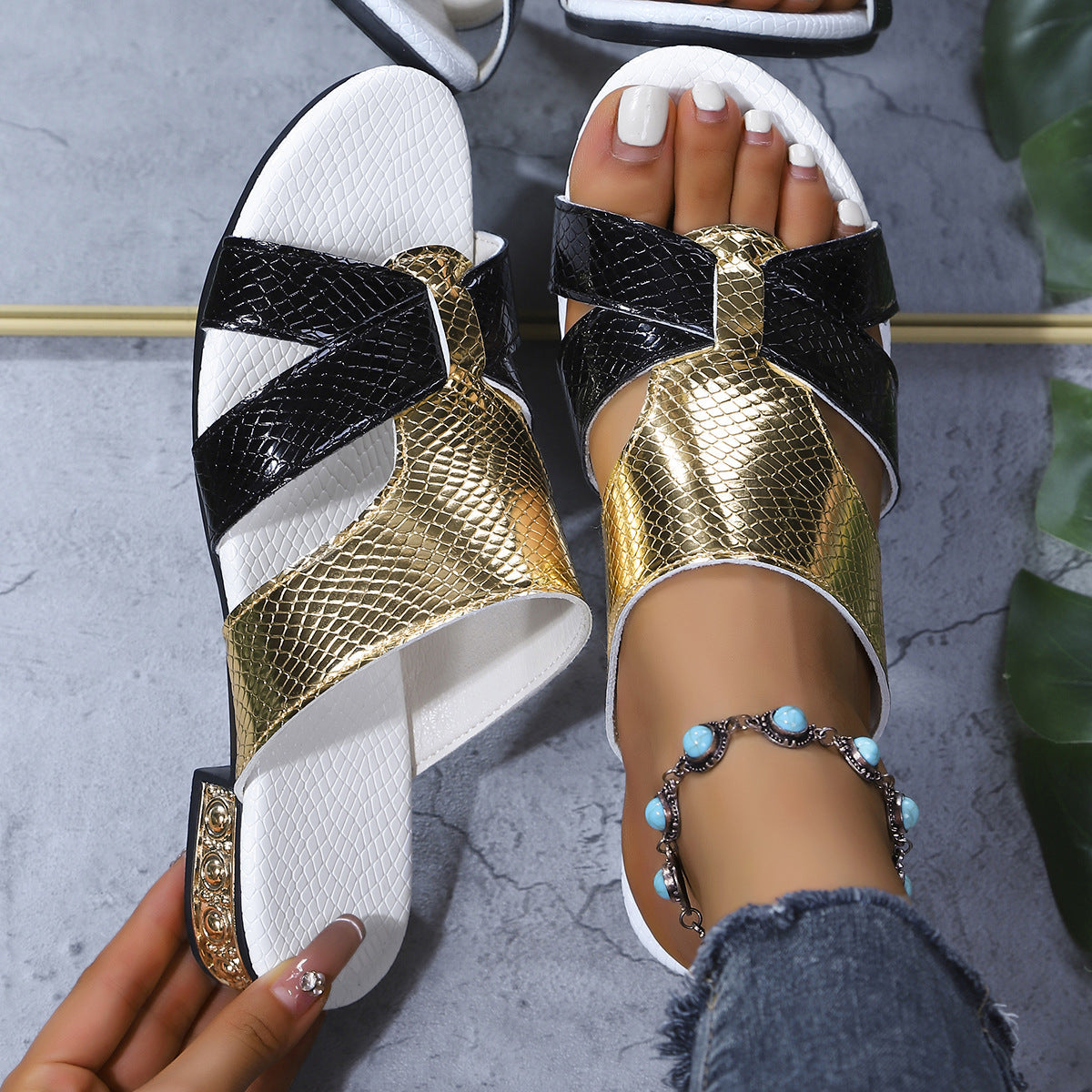 Damen Offene Sandalen mit glamourösem Metallic-Design und rutschfester Sohle R&B