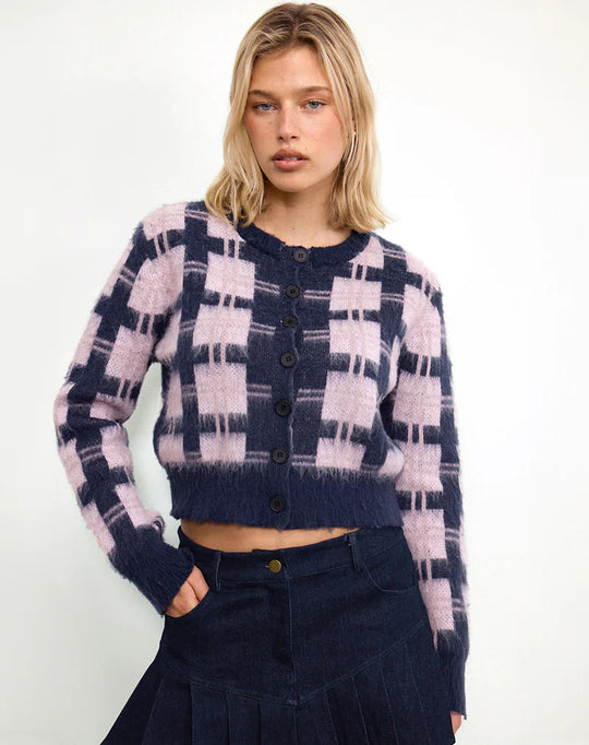 Damen cropped Strickjacke mit modernem Karomuster und knöpfbarem Design R&B