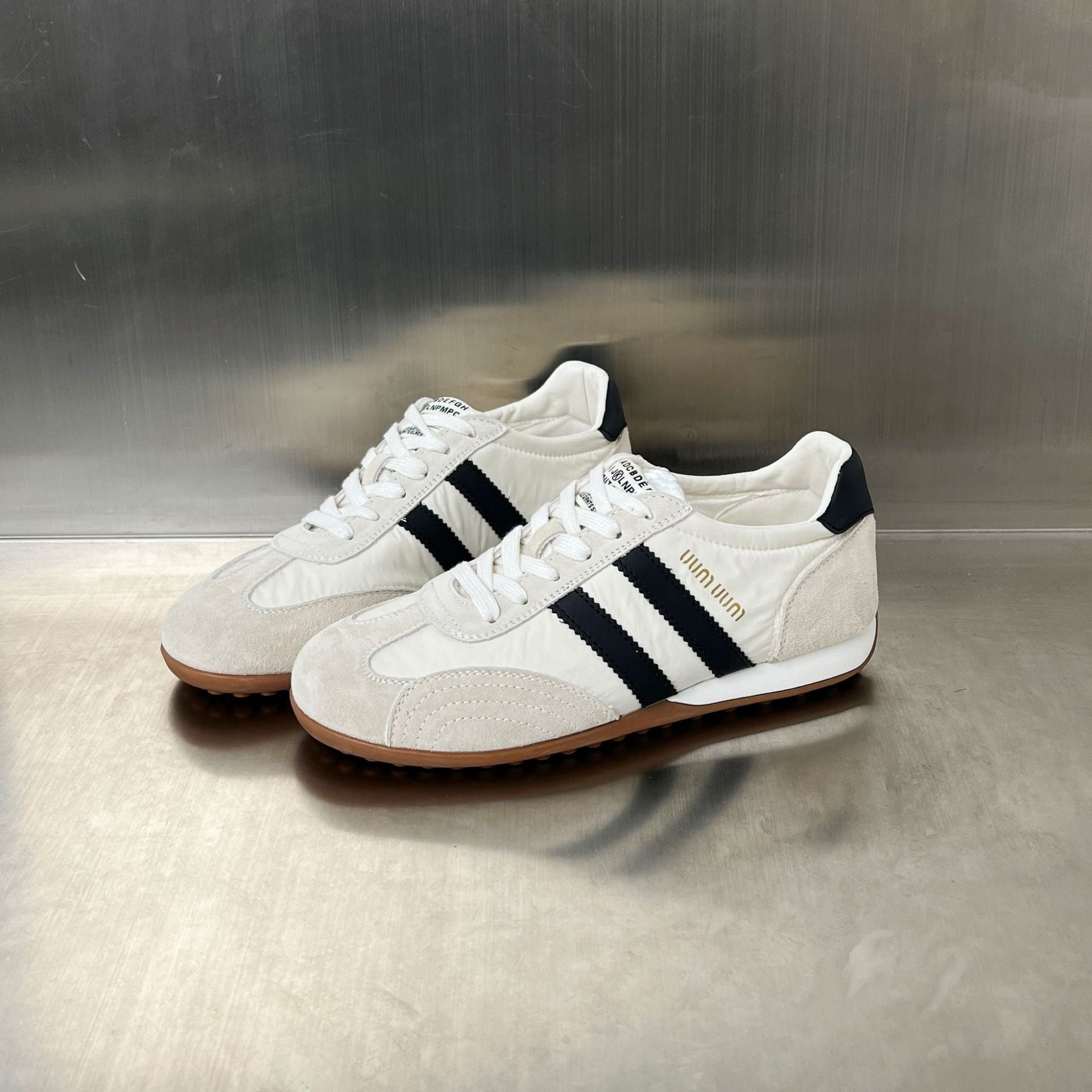 Damen Sportliche Freizeitsneaker mit rutschfester Sohle und atmungsaktivem Obermaterial R&B