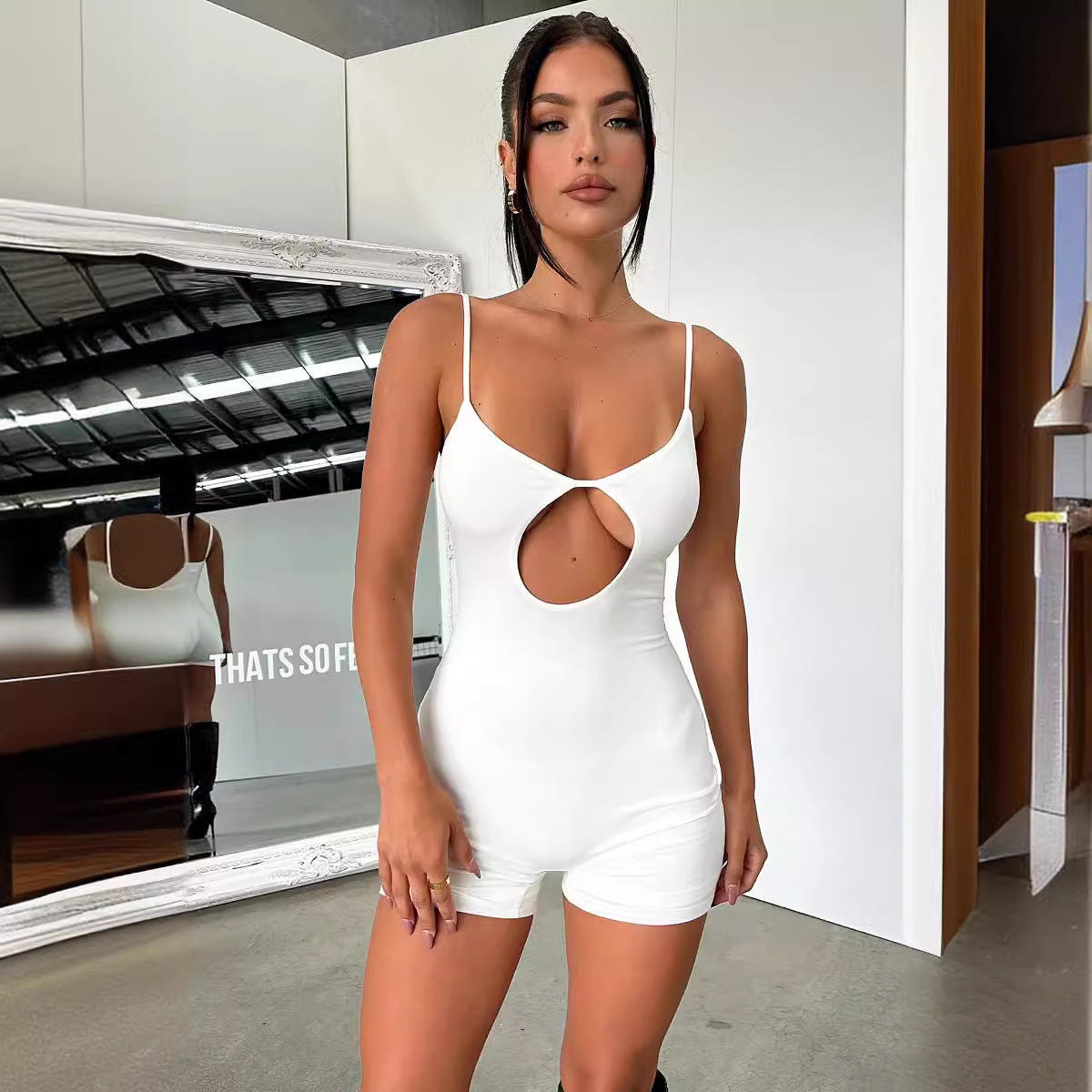 Damen figurbetonter Jumpsuit mit verführerischem Cut-Out und Spaghettiträgern R&B