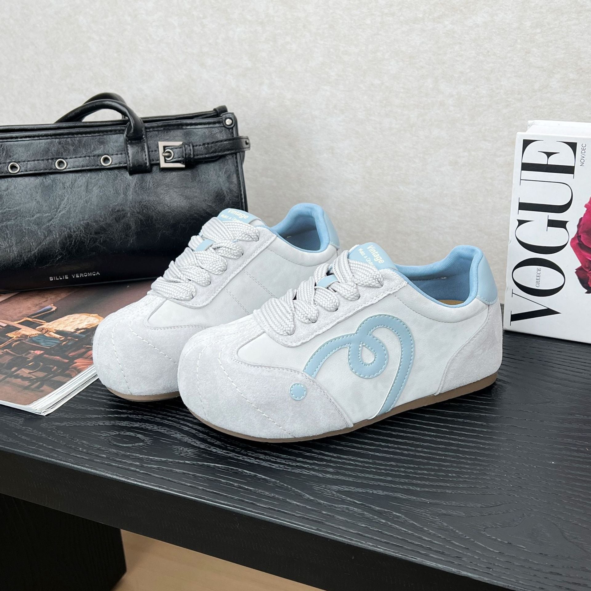 Damen Komfortable Sneaker mit weichem Wildleder-Obermaterial und innovativer Dämpfungstechnologie R&B