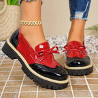 Damen Elegante Schnürschuhe mit hochglänzendem Obermaterial und modischem Kontrast