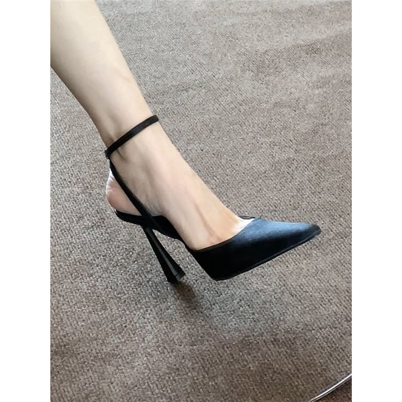 Damen Slingback High Heel Pumps mit elegantem Riemendesign R&B