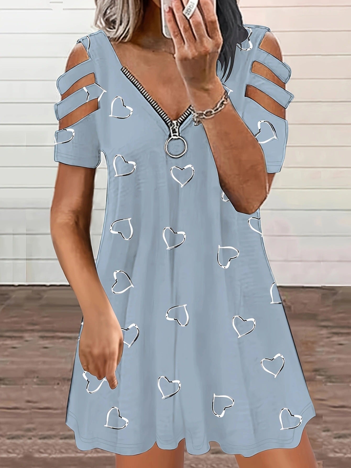 Damen Freizeitkleid mit Cut-Out-Ärmeln und Herzmuster R&B
