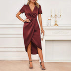 Damen Wickelkleid mit elegantem V-Ausschnitt und gerafftem Design