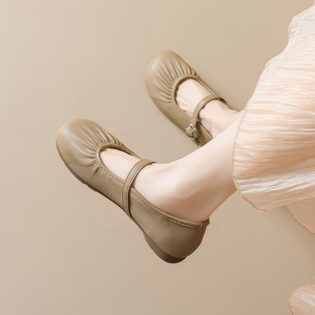 Damen Ballerinas mit durchgehendem Gummizug und dekorativem Riemchen