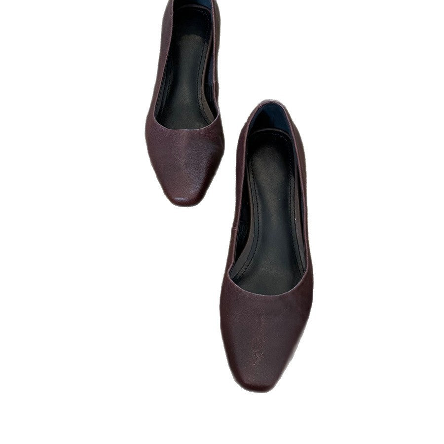 Damen Elegante und bequeme Slipper mit spitzem Zehenbereich