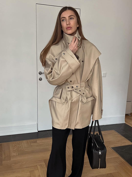 Damen Kunstleder-Mantel mit breitem Kragen und praktischen Taschen R&B