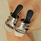 Damen modische Slides mit luxuriösem Metallic-Finish und komfortablem Fußbett