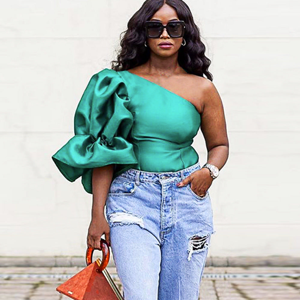 Damen Bluse mit asymmetrischem Schnitt und voluminösen Puffärmeln R&B