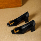 Damen elegante High Heels mit schickem quadratischem Zehenbereich und goldener Schnalle