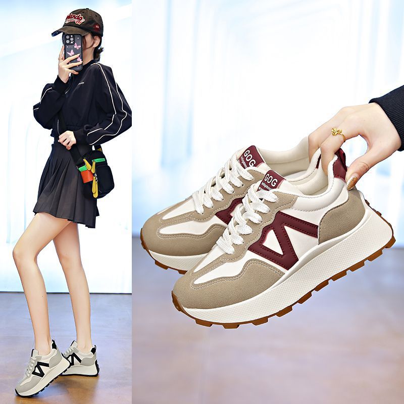 Damen Sportliche Sneakers mit dämpfender Sohle von R&B