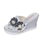 Damen Wedge-Sandalen mit schimmernden Blumenapplikationen und rutschfester Sohle R&B