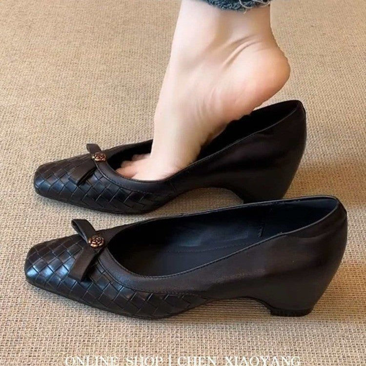 Damen Komfortable und stilvolle Ballerinas mit geflochtener Oberfläche