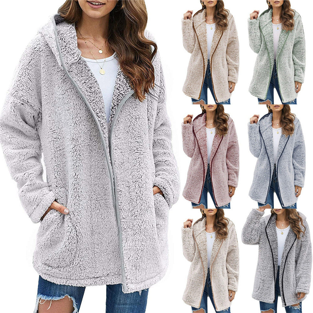 Damen Flauschige Kapuzenjacke im oversized Schnitt mit Eingrifftaschen und Reißverschluss R&B