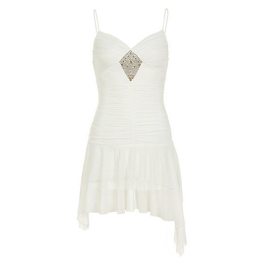 Damen Elegantes Abendkleid mit Rüschendetails und funkelndem Schmuck R&B